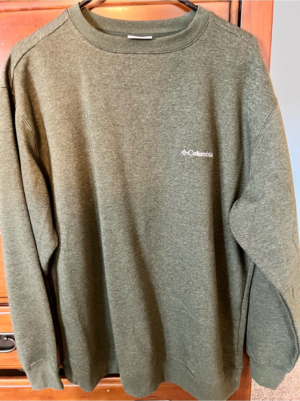 Columbia Heathered Green Crewneck Sweatshirt NWOT